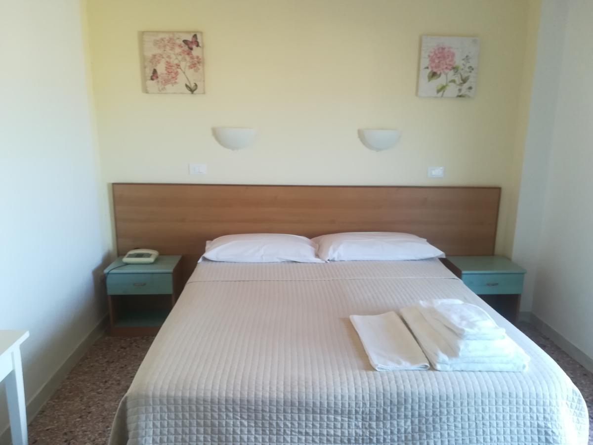 אורטונה Hotel Valente מראה חיצוני תמונה