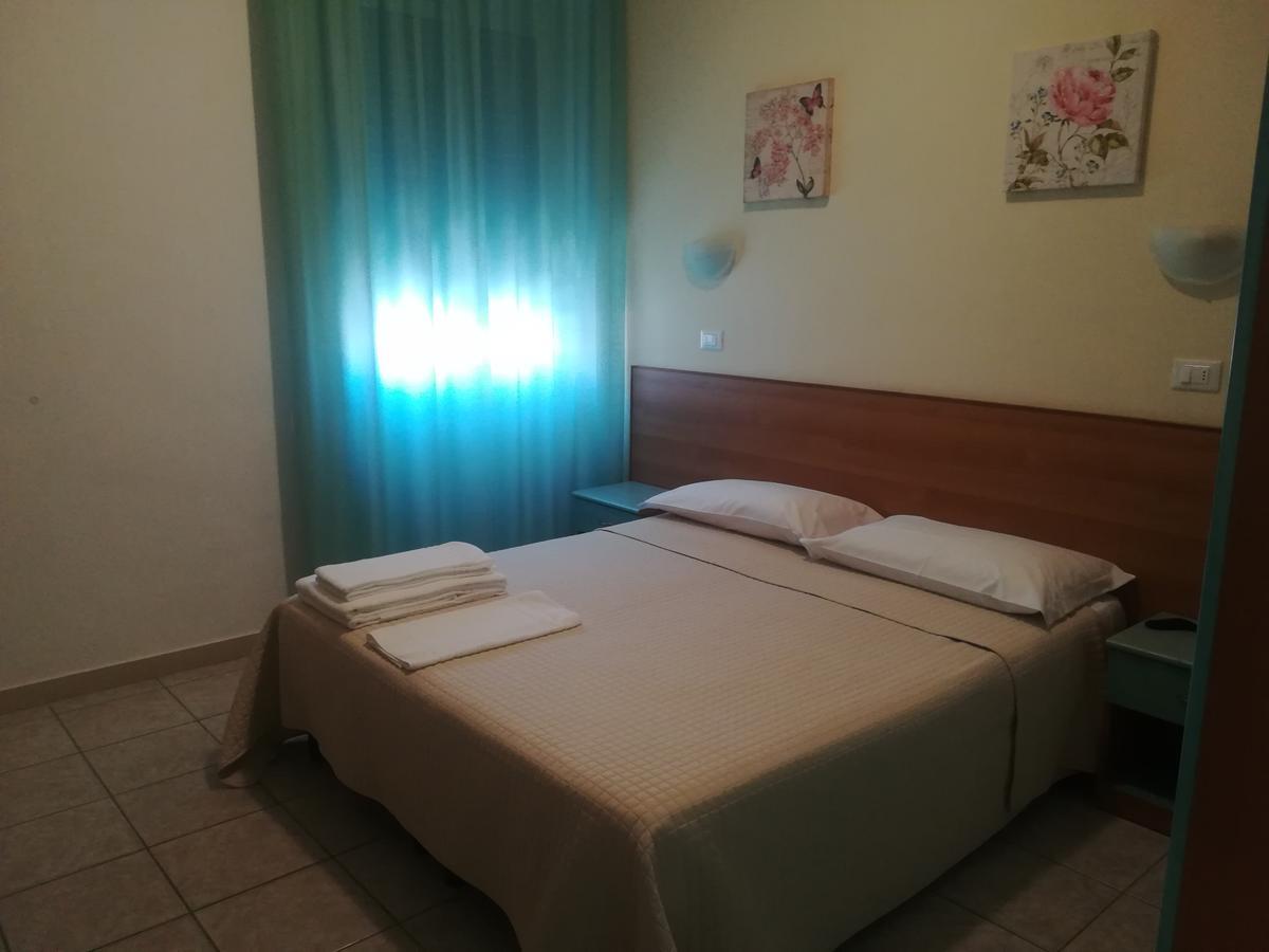 אורטונה Hotel Valente מראה חיצוני תמונה