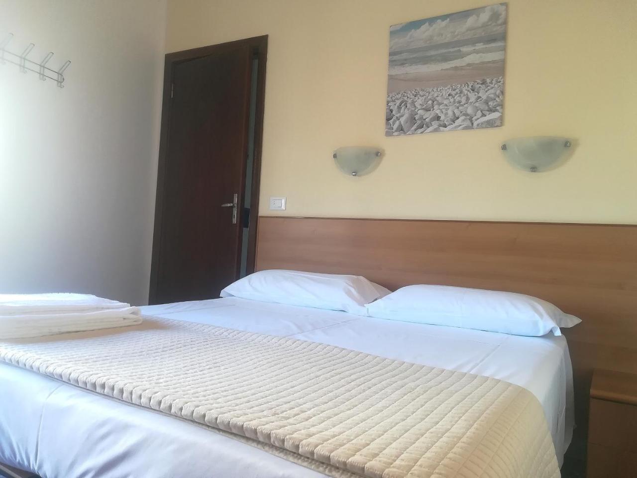 אורטונה Hotel Valente מראה חיצוני תמונה