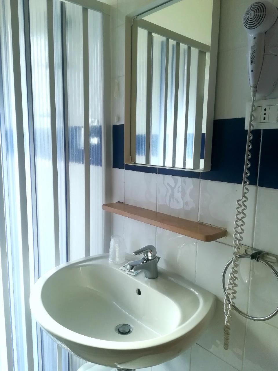 אורטונה Hotel Valente מראה חיצוני תמונה